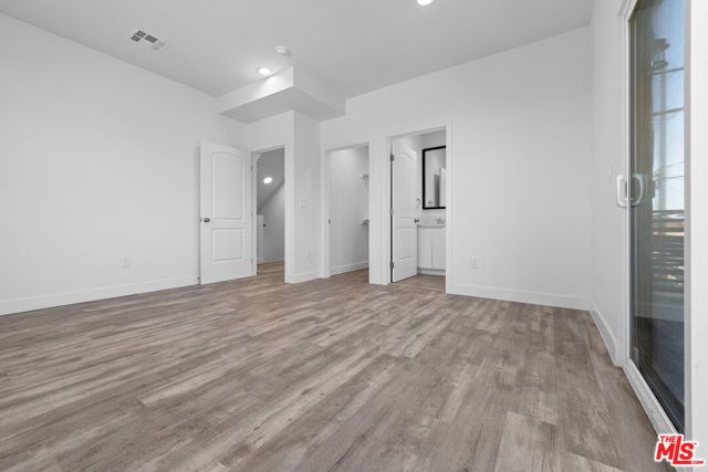 603 W 41st Place, Los Angeles, CA 90037