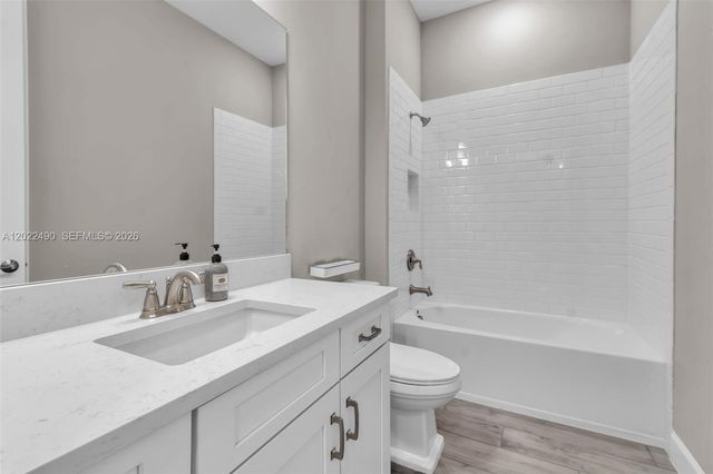 5618 Caserta Court, Bradenton, FL 34221