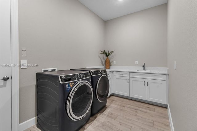 5618 Caserta Court, Bradenton, FL 34221