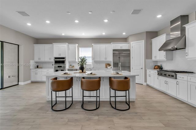 5618 Caserta Court, Bradenton, FL 34221