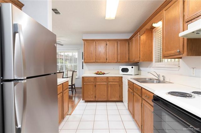 200 E Yuma Avenue 5, Mcallen, TX 78503