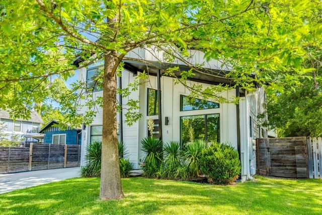 302 Irma DR 1, Austin, TX 78752