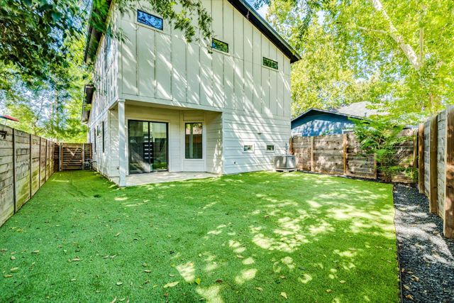 302 Irma DR 1, Austin, TX 78752