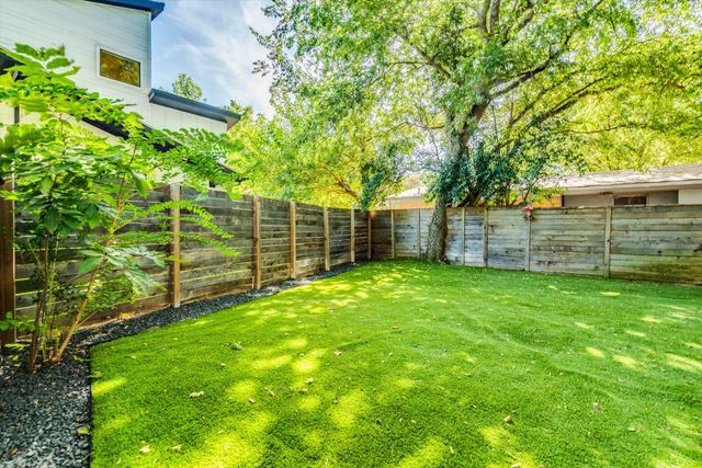 302 Irma DR 1, Austin, TX 78752