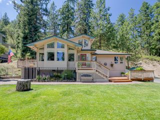 2091 Lakeshore Drive, Klamath Falls, OR 97601