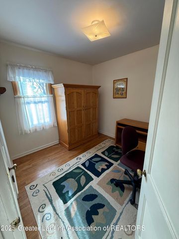 1108 Tulip Street, Grand Ledge, MI 48837