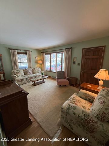 1108 Tulip Street, Grand Ledge, MI 48837