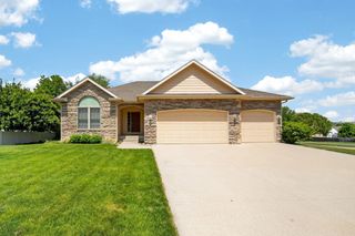 14905 Maple Drive, Urbandale, IA 50323