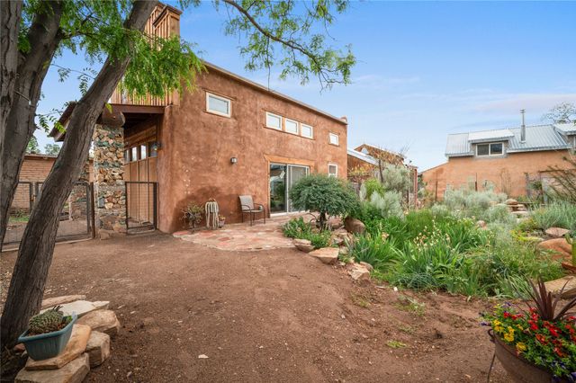 48 Main, Cerrillos, NM 87010