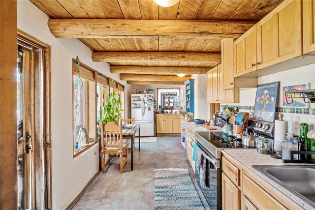 48 Main, Cerrillos, NM 87010