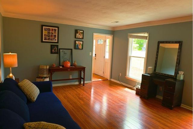3368 Dawn CIR, Roanoke, VA 24018
