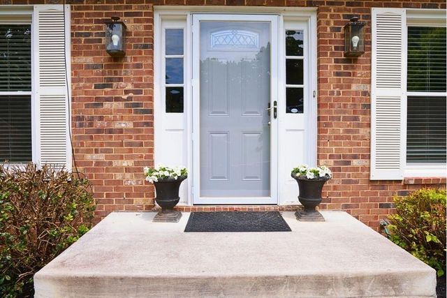 3368 Dawn CIR, Roanoke, VA 24018