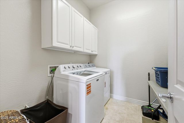 1524 W MOODY Trail, Phoenix, AZ 85041