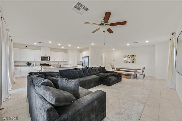 1842 Farah Falls Place, North Las Vegas, NV 89084