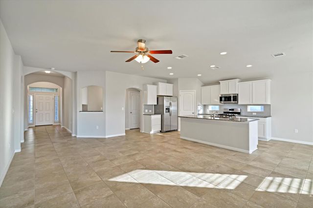 1900 Mexia DR, Round Rock, TX 78664