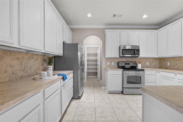 1225 N Riviera Circle, Pearland, TX 77581