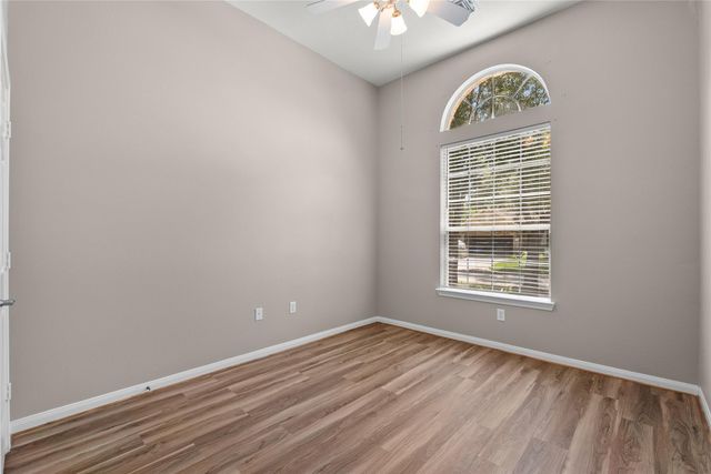 1225 N Riviera Circle, Pearland, TX 77581