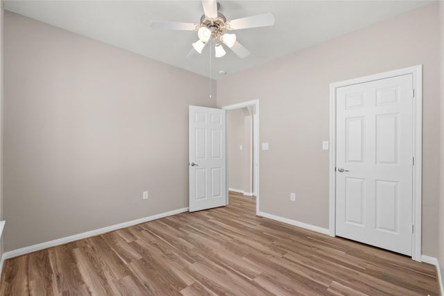 1225 N Riviera Circle, Pearland, TX 77581