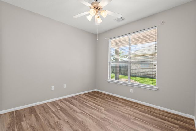 1225 N Riviera Circle, Pearland, TX 77581