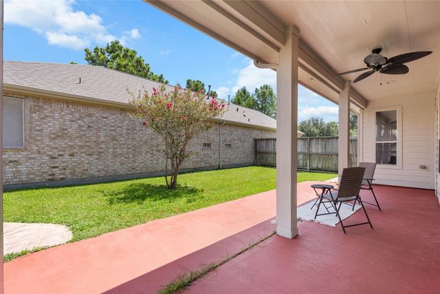 1225 N Riviera Circle, Pearland, TX 77581