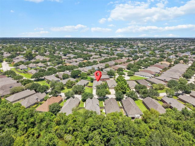 1225 N Riviera Circle, Pearland, TX 77581