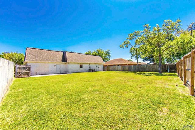 1408 Cottage Dr, Houma, LA 70360