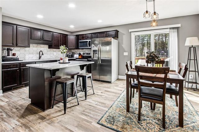 110 Delia Run, Madison, NC 27025