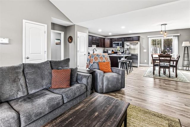 110 Delia Run, Madison, NC 27025