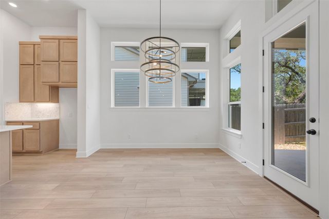 676 Sage Thrasher CIR, Dripping Springs, TX 78620