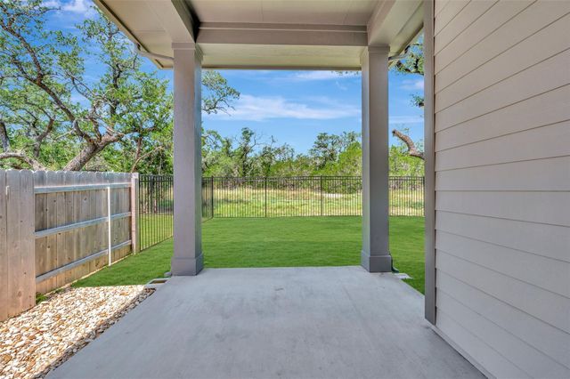 676 Sage Thrasher CIR, Dripping Springs, TX 78620