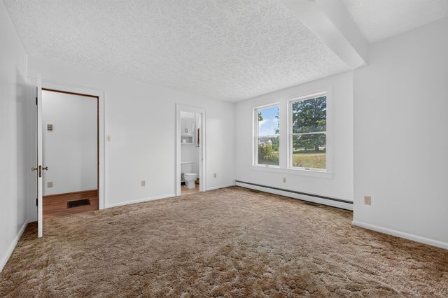 1224 Floyd Hwy S, Floyd, VA 24091