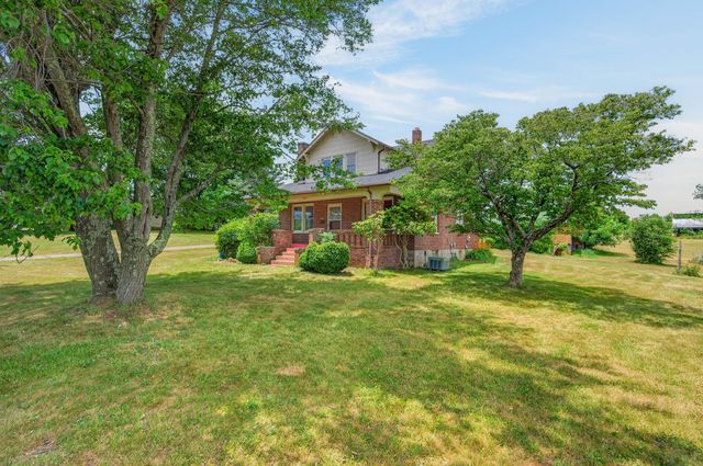 1224 Floyd Hwy S, Floyd, VA 24091