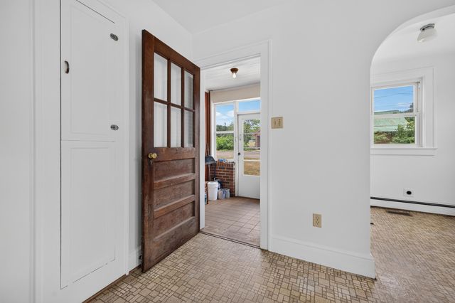 1224 Floyd Hwy S, Floyd, VA 24091