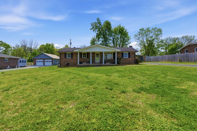 22 Larkspur Ave, Lebanon, TN 37090