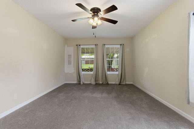 22 Larkspur Ave, Lebanon, TN 37090