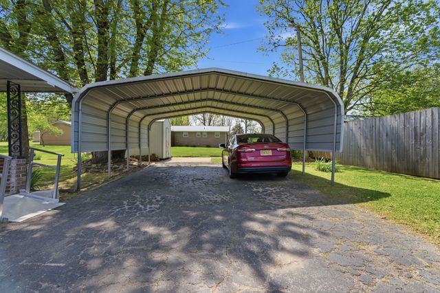 22 Larkspur Ave, Lebanon, TN 37090