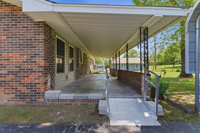22 Larkspur Ave, Lebanon, TN 37090