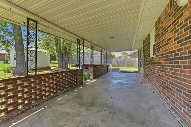 22 Larkspur Ave, Lebanon, TN 37090