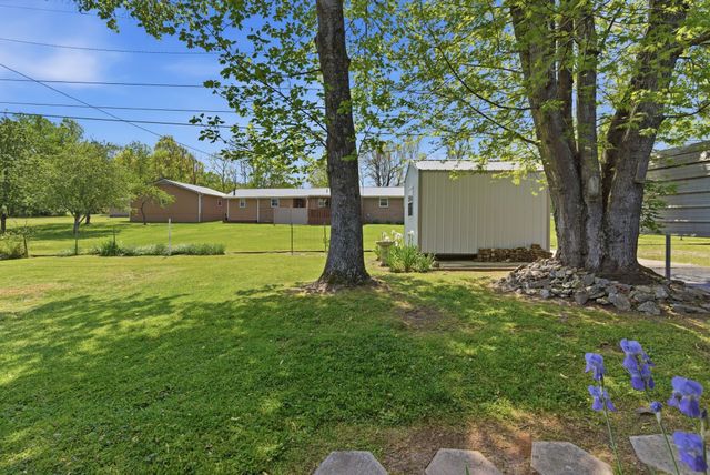 22 Larkspur Ave, Lebanon, TN 37090