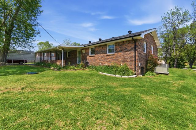 22 Larkspur Ave, Lebanon, TN 37090
