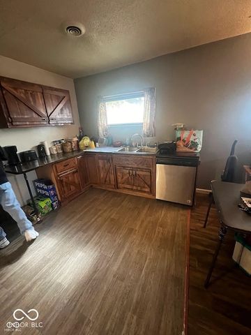 1732 Noble Street, Anderson, IN 46016