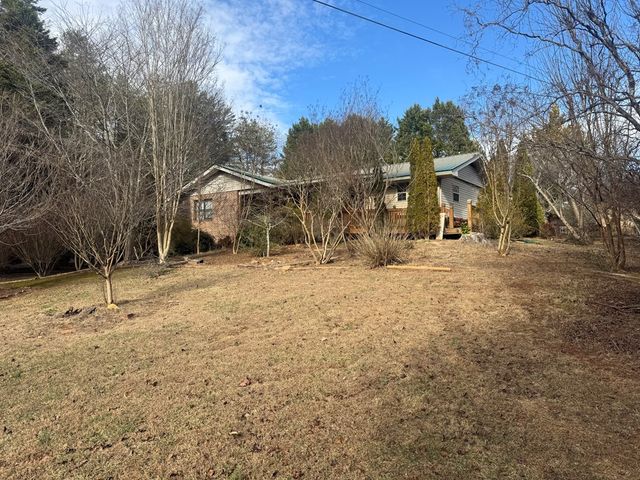 1500 State Hwy 66, Young Harris, GA 30582