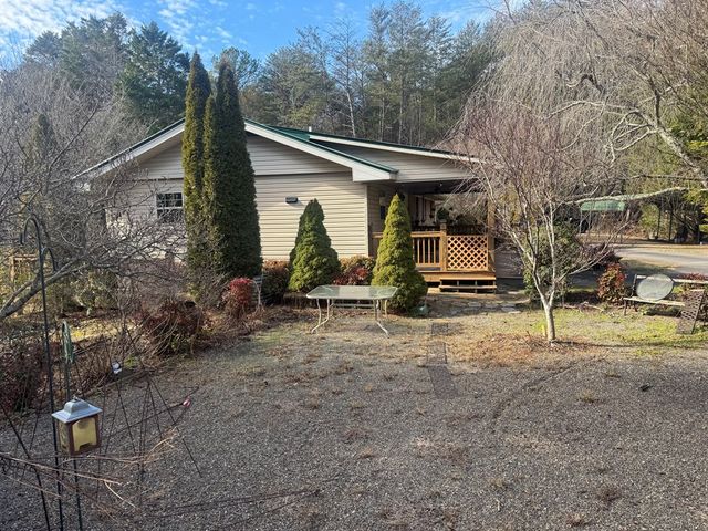 1500 State Hwy 66, Young Harris, GA 30582