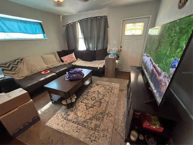 4327 43RD AVENUE N, St Petersburg, FL 33714