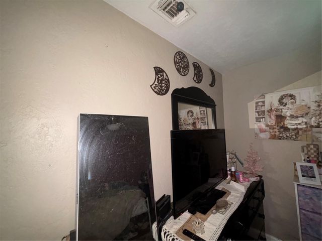 4327 43RD AVENUE N, St Petersburg, FL 33714