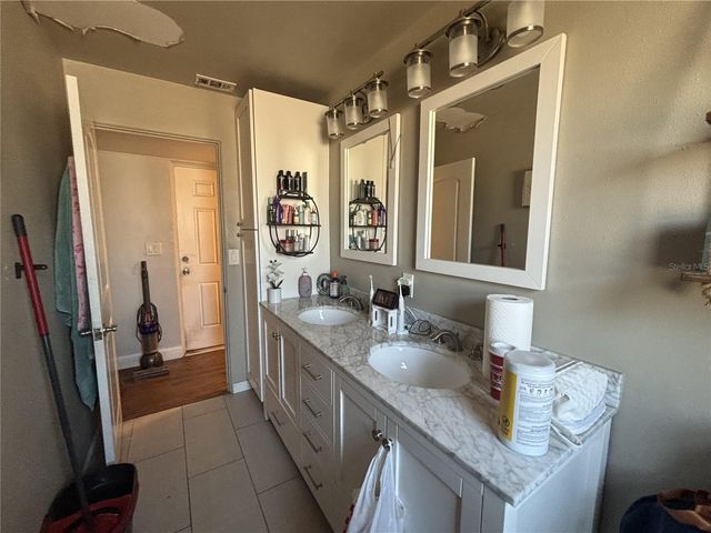 4327 43RD AVENUE N, St Petersburg, FL 33714