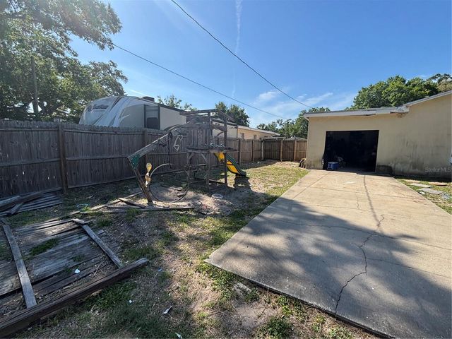 4327 43RD AVENUE N, St Petersburg, FL 33714