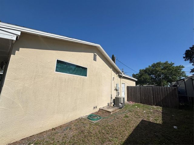 4327 43RD AVENUE N, St Petersburg, FL 33714
