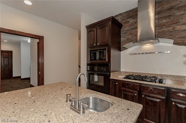 181 Margor Drive, Conneaut, OH 44030
