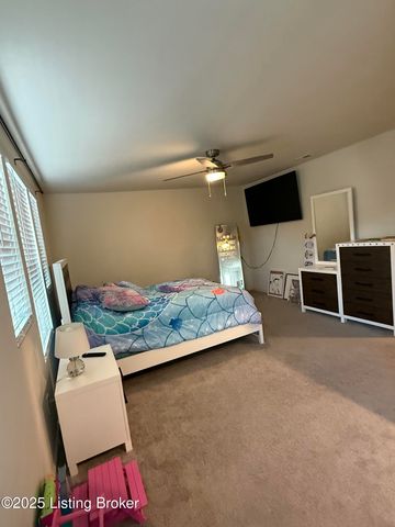 4027 White Pine Ln, La Grange, KY 40031